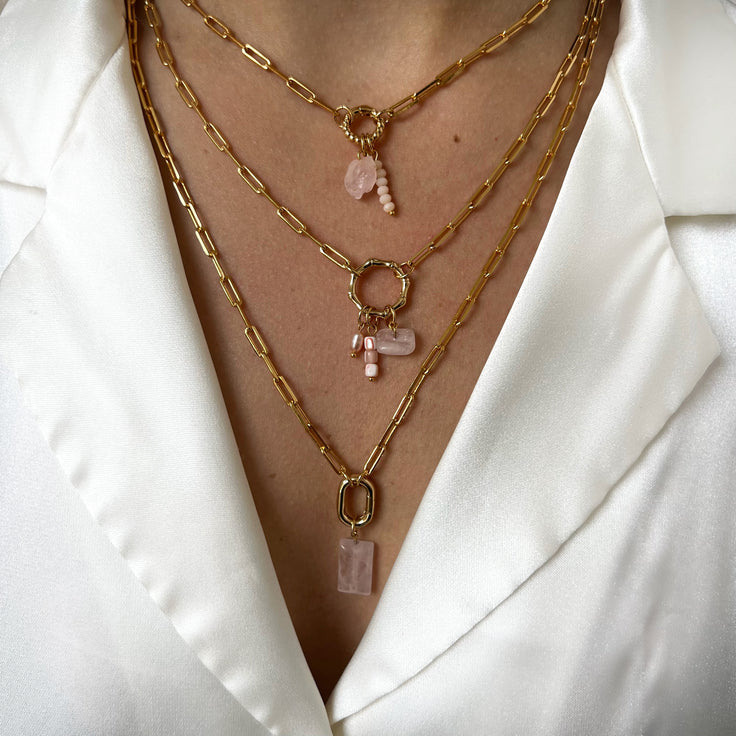 Base Medium Oval Necklace