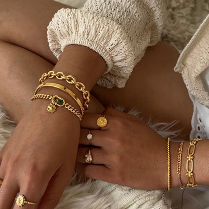 Base Flat Curb Bracele